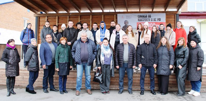 Будущие выпускники краевого аграрного университета побывали в сельхозпредприятиях Шарыповского муниципального округа.
